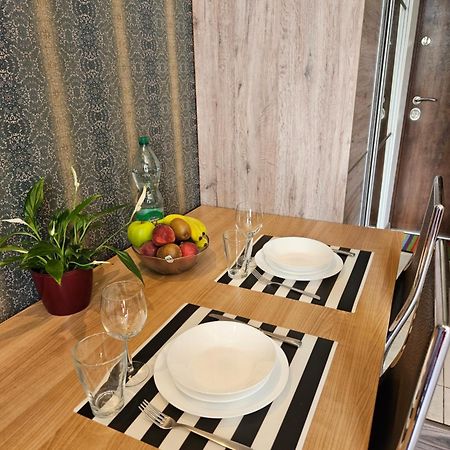 Studio Close To Royal Lazienki Park, Недалеко От Олинек Warszawa Eksteriør bilde